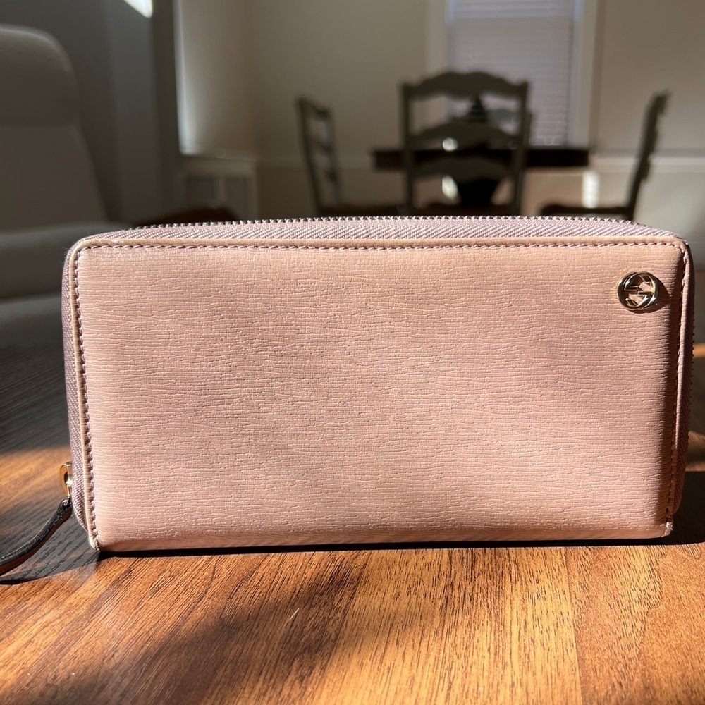Gucci Interlocking Long Wallet